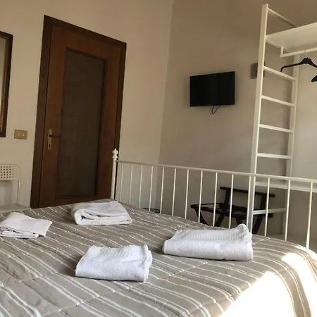 Πανσιόν Ai Leoni 2*