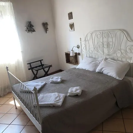 Ai Leoni 2* Βερόνα
